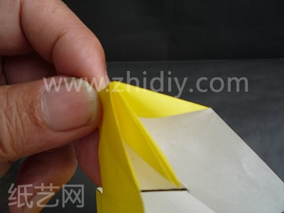 折纸双连千纸鹤制作教程第十步