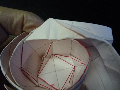 折纸玫瑰制作教程第二十八步