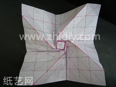 方形折纸玫瑰制作教程第十五步