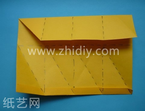 带盖子的折纸盒子制作教程折痕图第六步