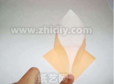 折纸千纸鹤教程折纸过程中的第十一步