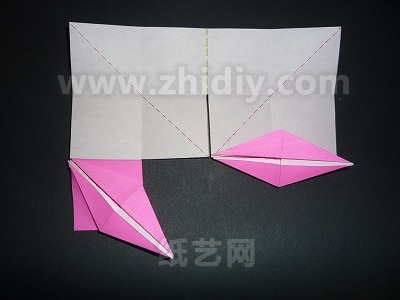 三联千纸鹤折纸教程制作过程中的第六步
