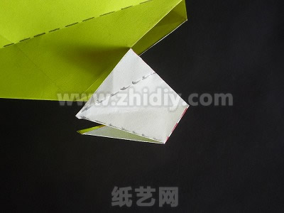 飞翔的千纸鹤折纸教程制作过程中的第十五步