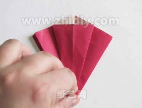 折纸风信子制作教程制作过程中的第十五步