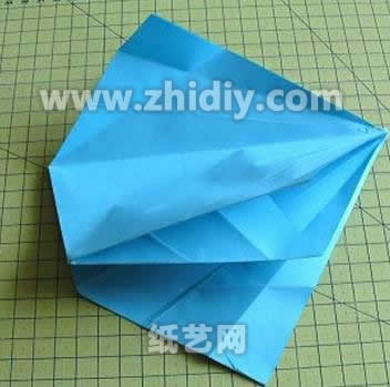 折纸花瓶手工折纸教程制作过程中的第十五步