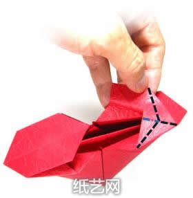 3D折纸心手工折纸教程制作过程中第四十步