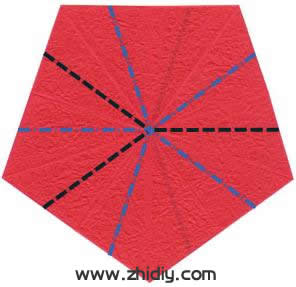 折痕是制作一些稍微复杂折纸的基础