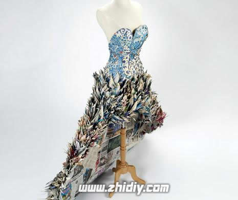服饰折纸：1000个废旧报纸制作的千纸鹤礼服