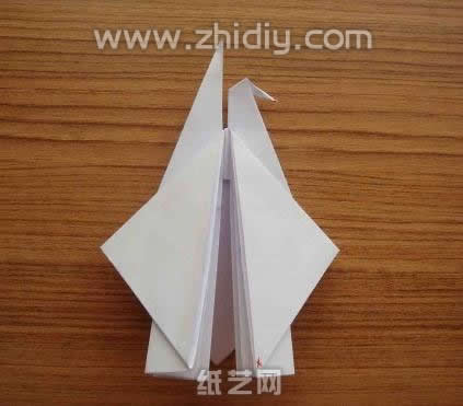 立式折纸千纸鹤手工折纸教程完成后精美的效果图