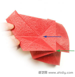 七夕之爱手工折纸玫瑰教程制作过程中的三十一步
