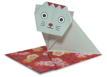 儿童简单折纸之地毯上的小猫教程