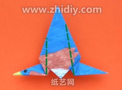 蓝鸟手工折纸图解教程制作过程中的第十步