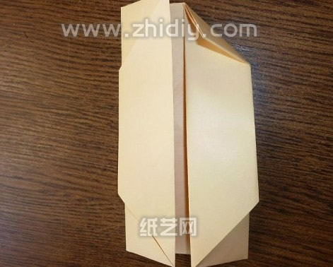 较为简单的一些折纸盒子对称折叠制作
