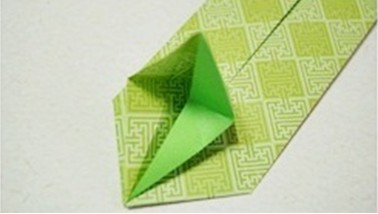 千纸鹤信封的手工折纸教程制作过程中的第二十步