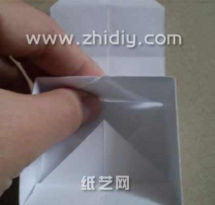 七夕情人节折纸玫瑰礼盒手工diy教程制作过程中的第十步