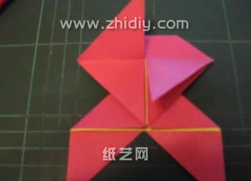 第十三步这种折叠过程使得其有可能像许多我们过去简单的一些简单的折纸结构