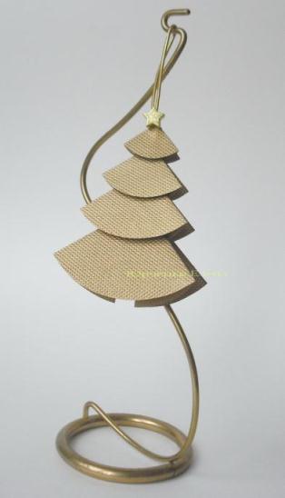 简单圣诞节圣诞树纸艺吊饰手工DIY图解教程