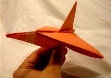 手工折纸飞机教程教你制作翼龙折纸飞机