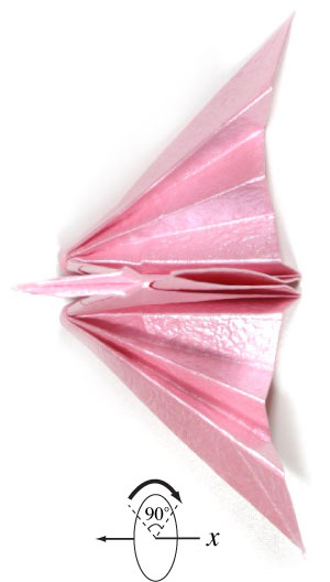 现在这样折纸千纸鹤的翅膀结构就已经完全的展开了