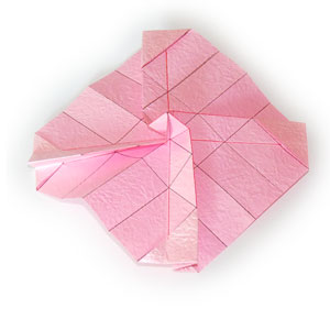 同时折叠形成的中间旋转结构也是这个折纸模型制作的一个关键点