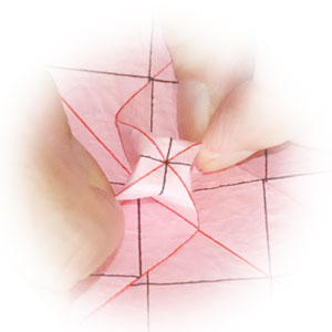 形成独特的中间按压式折叠使得QT折纸玫瑰最终轻松制作成型