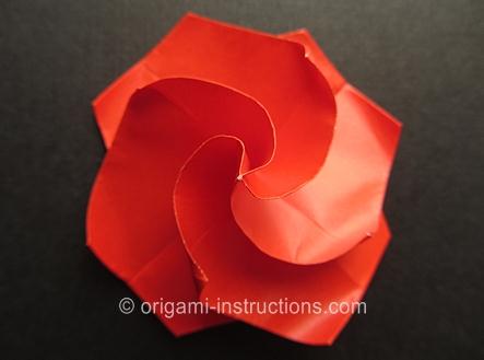 简易旋转玫瑰折纸的折法与图解教程