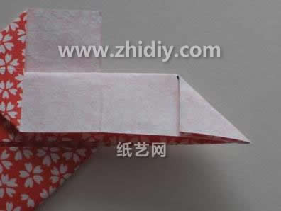最终制作出来的情人节折纸心在样式上看起来还是相当的漂亮的