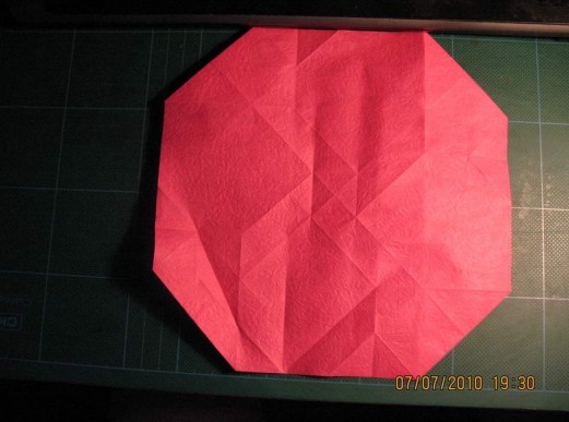 随着越来越多的人开始学习折纸玫瑰的折法