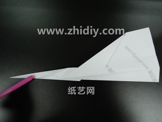 纸艺折纸飞机教程区会告诉你如何折纸直升飞机