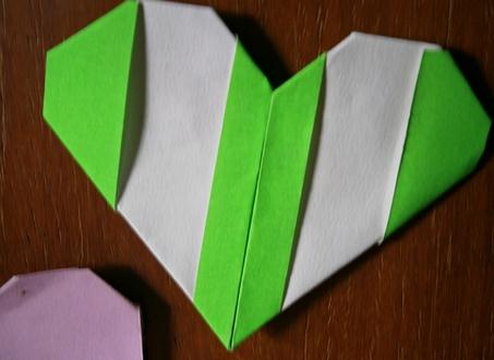 情人节条纹折纸心手工折纸大全图解