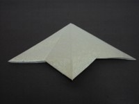有效的折叠是保证折纸海鸥折叠效果的一个关键