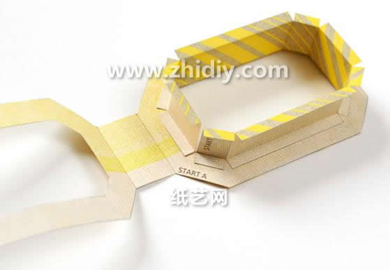 纸模型制作中折叠之后需要做的就是用白乳胶进行粘贴