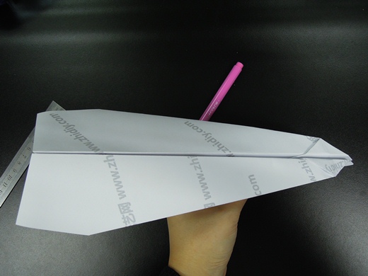 折纸飞机教程之折纸顶裂战机的折法教程