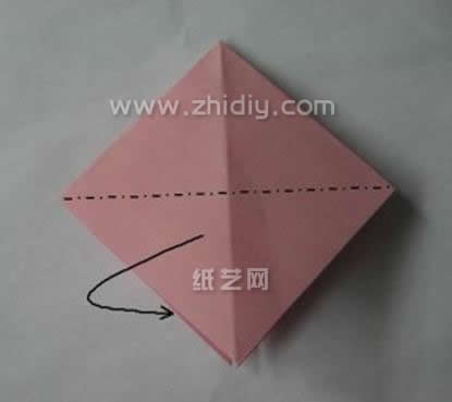 方形的纸张有利于完成折纸金鱼的制作