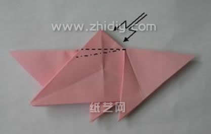 折纸金鱼现在进行的折叠操作都是常见的折纸动物的制作