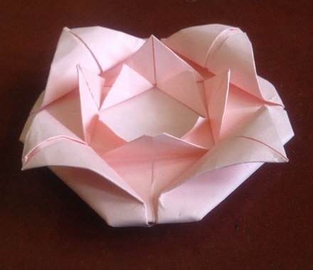 如何制作简易折纸玫瑰花