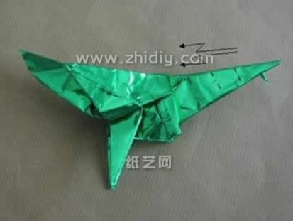 有效的折叠是完成折纸鸟构型的一个关键步骤和重要过程