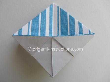 折纸星星盒子在其构型上有着自己独特的一面