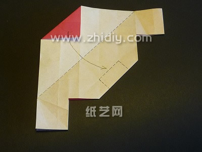 千纸鹤如果要折叠的漂亮在展开样式上是比较重要的
