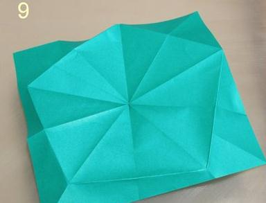五边形纸张的是折纸玫瑰常用的纸张类型之一