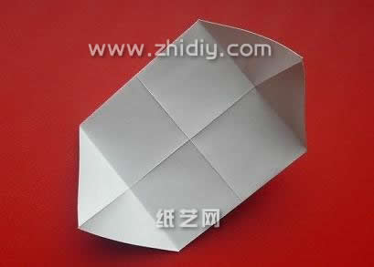 每一个组合折纸纸球花都可以被改造成漂亮的折纸灯笼