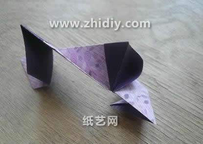 漂亮的立体塑形制作是折纸纸球花制作的一个关键性的问题和核心问题