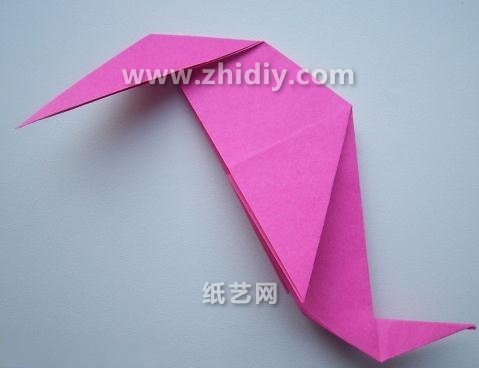 经典的儿童折纸鹦鹉折法图解教程一步一步的教你制作折纸鹦鹉