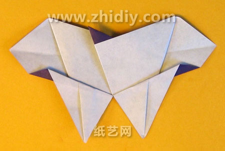 学习折纸蝴蝶可以让你制作出构型生动和样式漂亮的折纸蝴蝶来