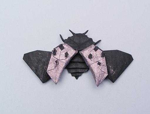 昆虫折纸之飞行的瓢虫折纸图解教程