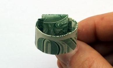 折纸美元在立体构型展现和折叠效果上面都比较好的践行了具体的效果