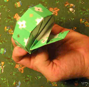 常见的各种类型的折纸盒子教程帮助喜欢手工制作的同学提升对折纸盒的理解