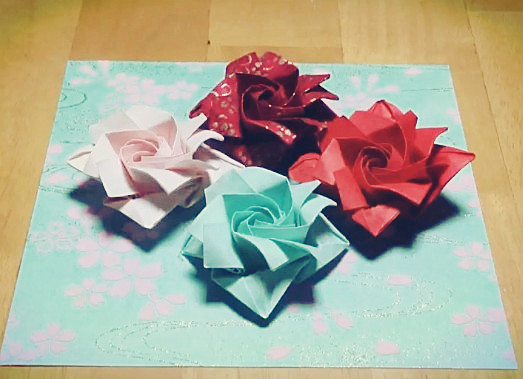 样式精美！二重螺旋折纸玫瑰花折纸视频教程