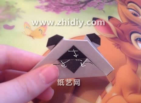 手工折纸熊猫的基本折法图解教程教你制作出漂亮的折纸熊猫来