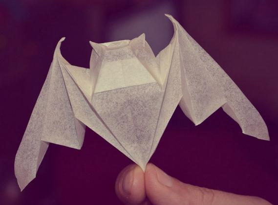 万圣节折纸大全之幸运折纸蝙蝠的折法视频教程